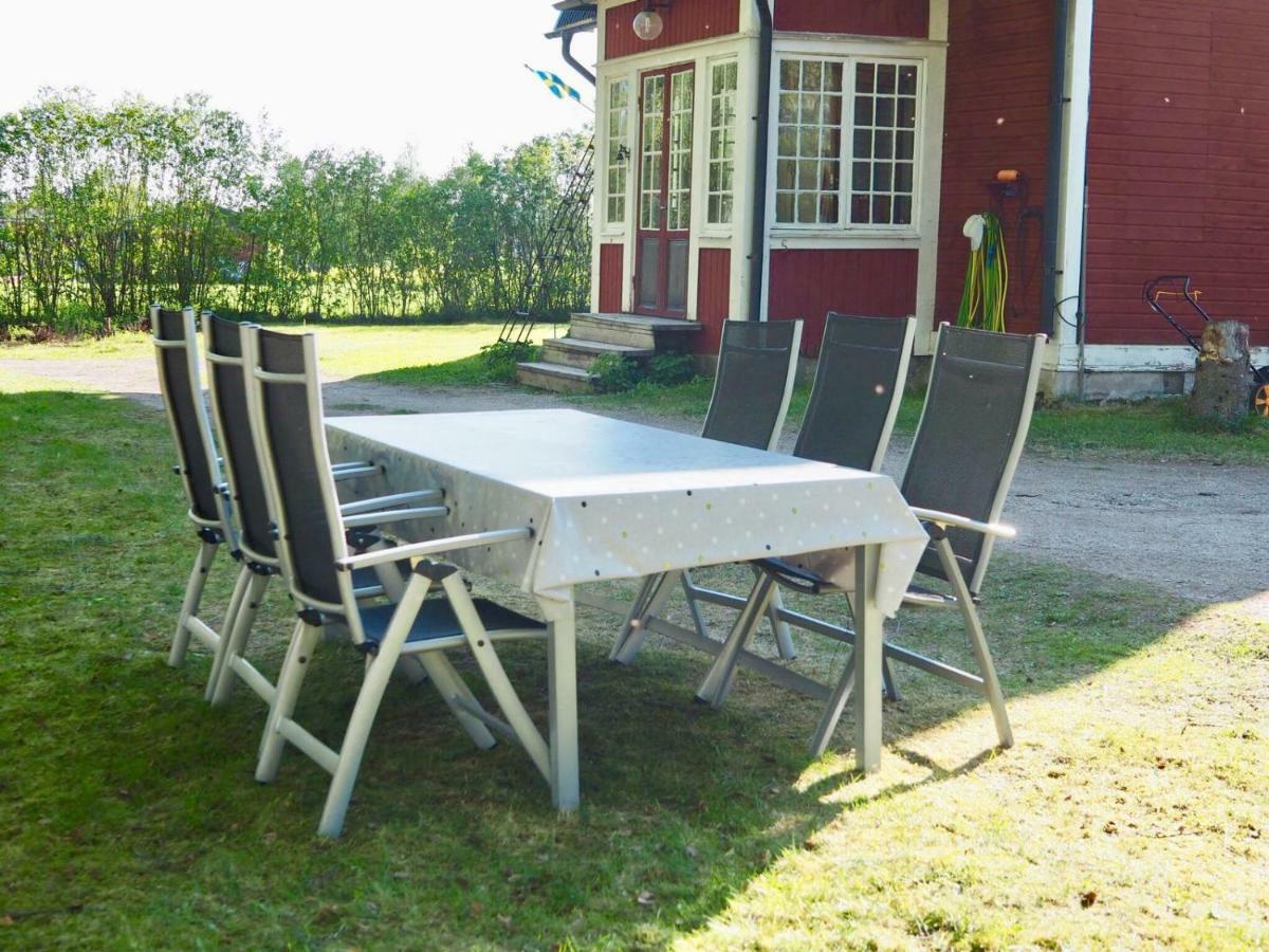 Orsastuguthyrning-kyrkbyn Holiday home